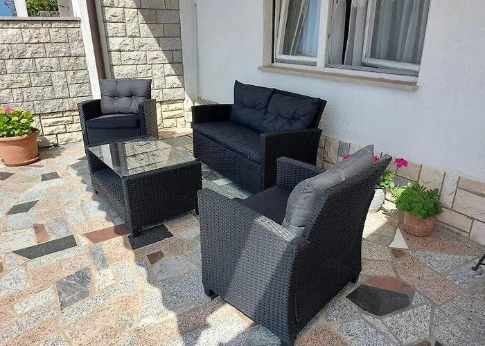 Mediterranean Garden شقة *