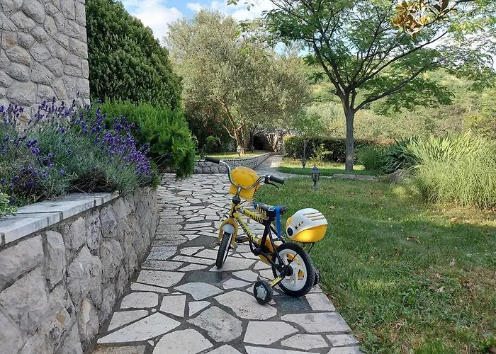 Mediterranean Garden شقة *