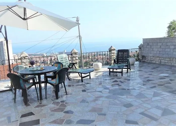 شقة Mediterranean Garden غييكا