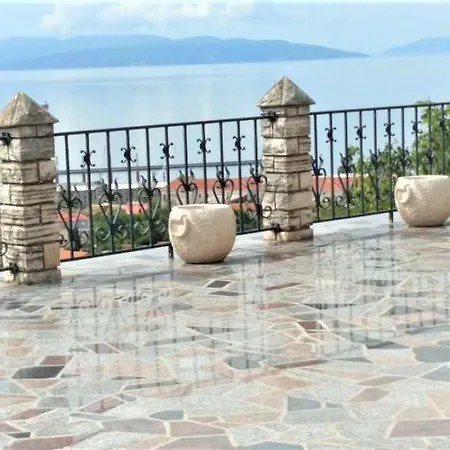 Apartment Mediterranean Garden